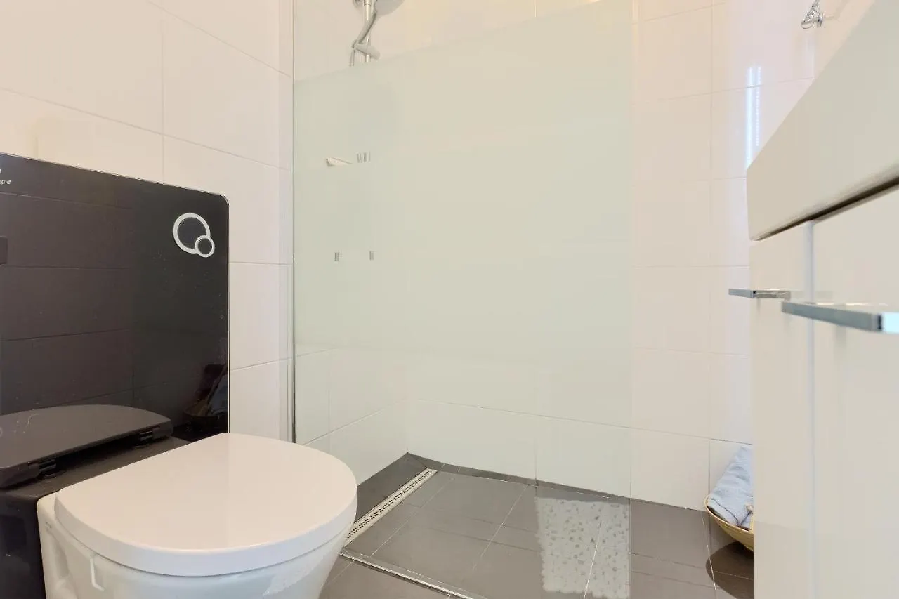 Large Apartment In City Centre Pula!